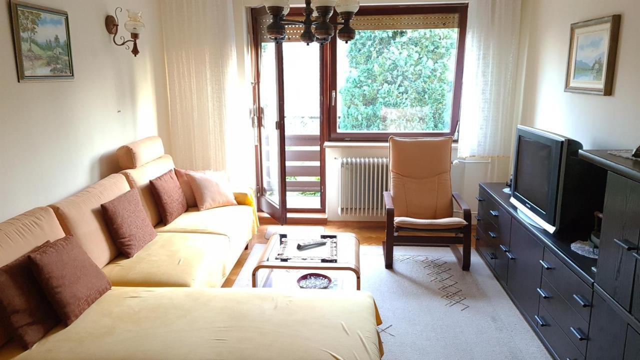 Apartment Ajdna Zirovnica Exterior foto